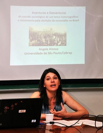 Angela Alonso (USP) em palestra no Encontro às Quintas em 2011