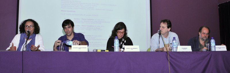 Dilene Nascimento,  Leonardo Miranda, Giselle Venâncio, Luis Reznik e Marco Antonio Pamplona na I Jornada de Pós-Graduação (2011)